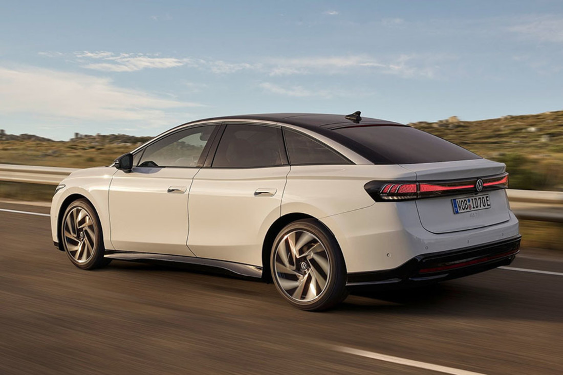 Volkswagen-ID.7-2024-1600-1e.jpg