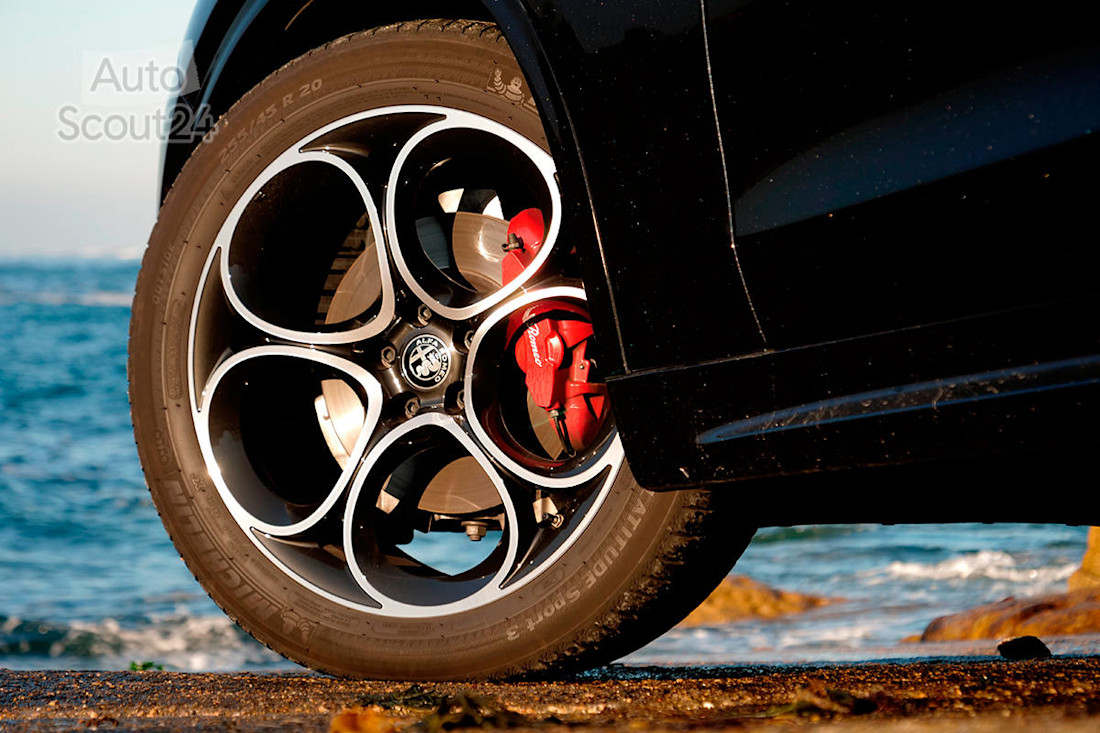 Prueba Alfa Romeo Stelvio Q4 Veloce diesel 210 CV 2020 Ruben Fidalgo (2).jpg