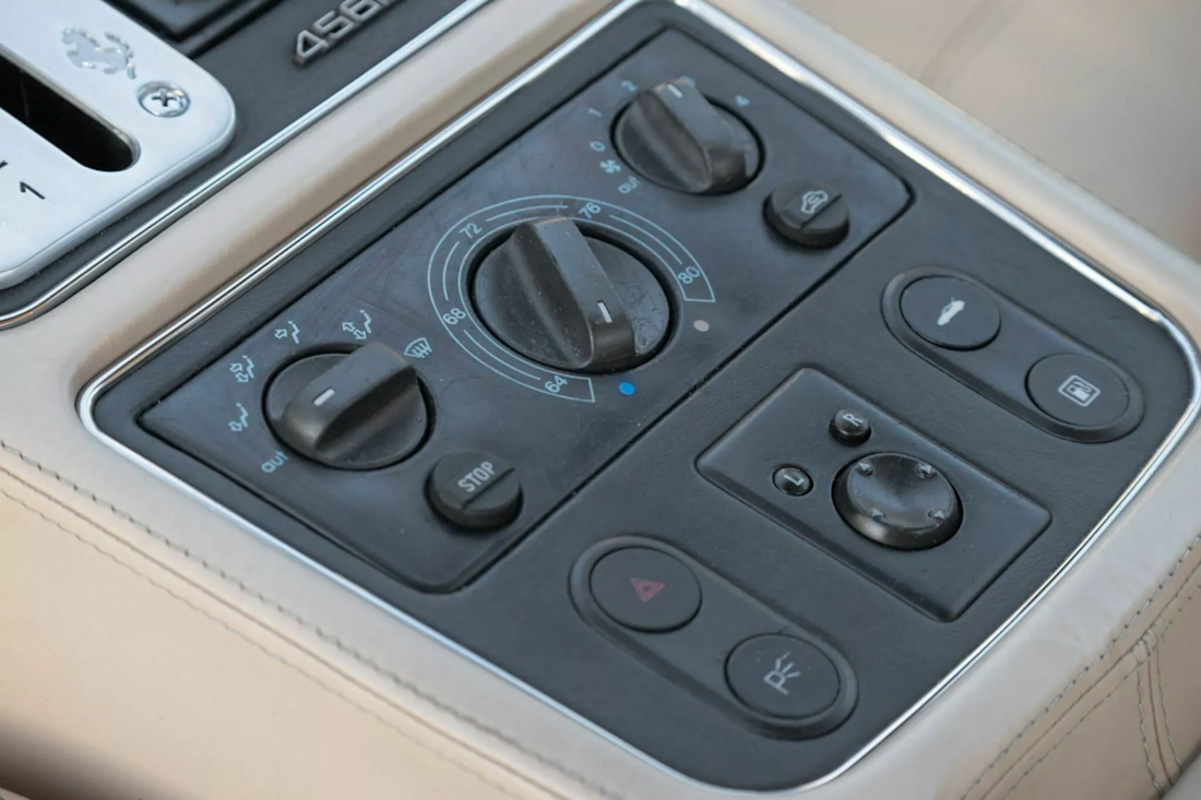 cuanto-cuesta-mantener-un-Ferrari-456M-GTA (13).jpg