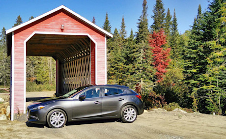 Editorial 2017 mazda3 sport 06 jbe