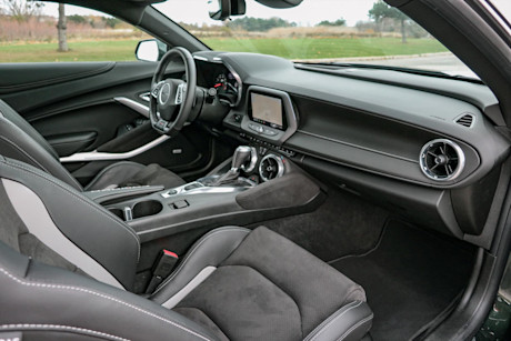 Editorial 2020 chevrolet camaro 2ss coupe 27 jm