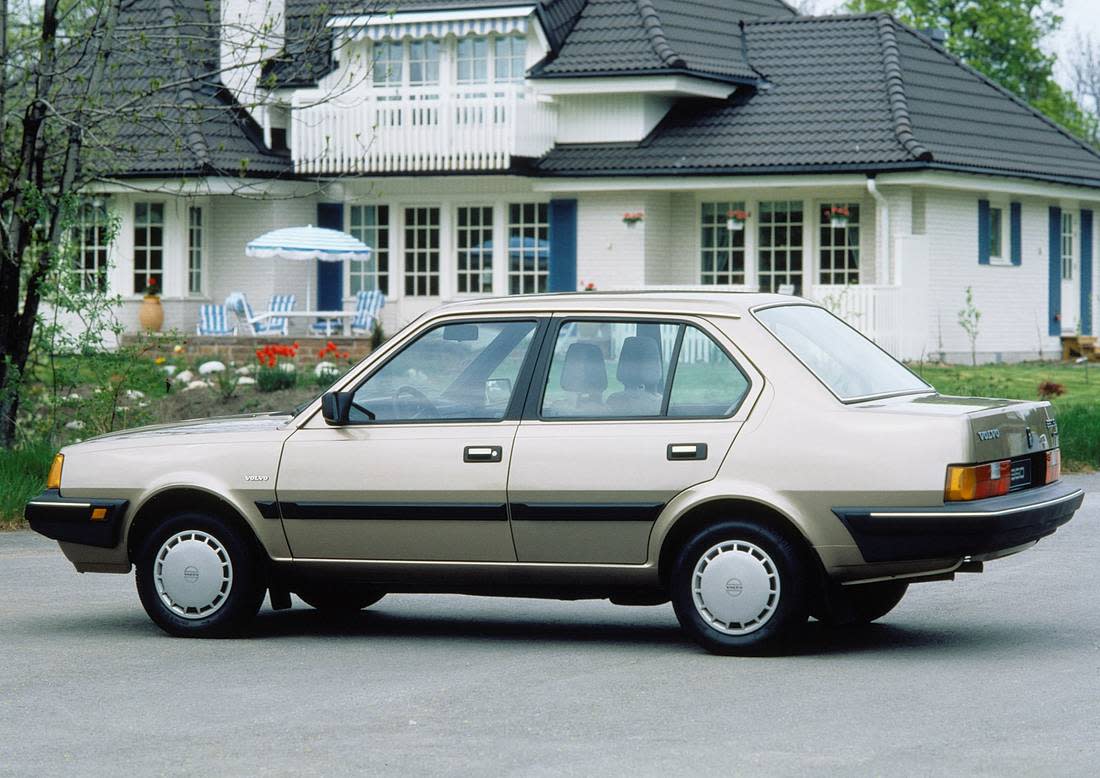 41462k7h2rqonA5kr3MIKR-7a7df9193c424ed0fe9f56bf20e7a491-volvo-360-back-1100