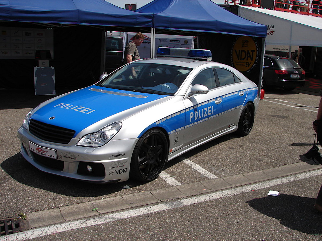 Editorial 1200px brabus rocket polizei