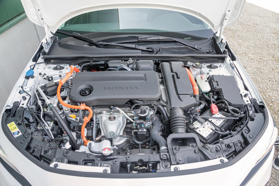 honda-civic-ehev-seat-leon-15-tsi-2022-11.jpg