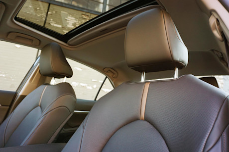 Editorial 2020 toyota camry hybrid xle 22 di