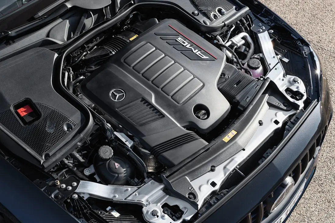Mercedes-Benz-E-Klasse-Coupe-Cabrio-2020-Facelift-Engine