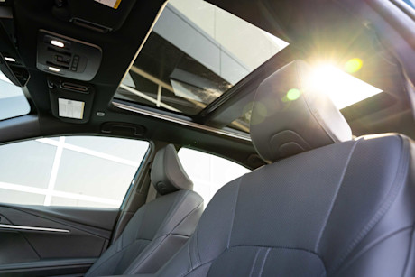 Editorial 2025 toyota camry vs honda accord comp jw 240918 40