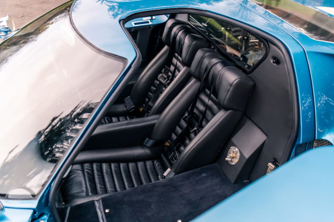 Ford-GT40-MkI-11966-autoscout24 (1).jpg