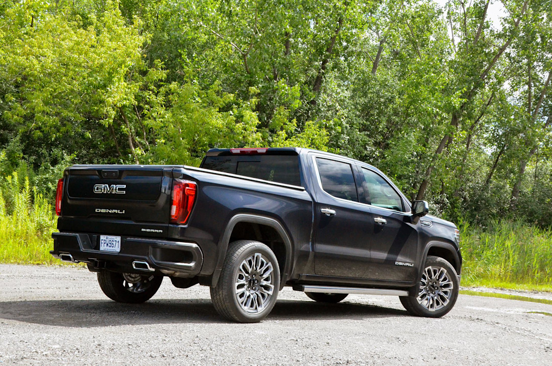 GMC Sierra Denali Ultimate 2023 : essai routier Image