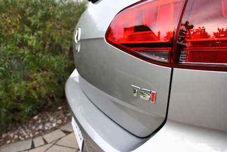 Editorial 18 db volkswagen golf tsi