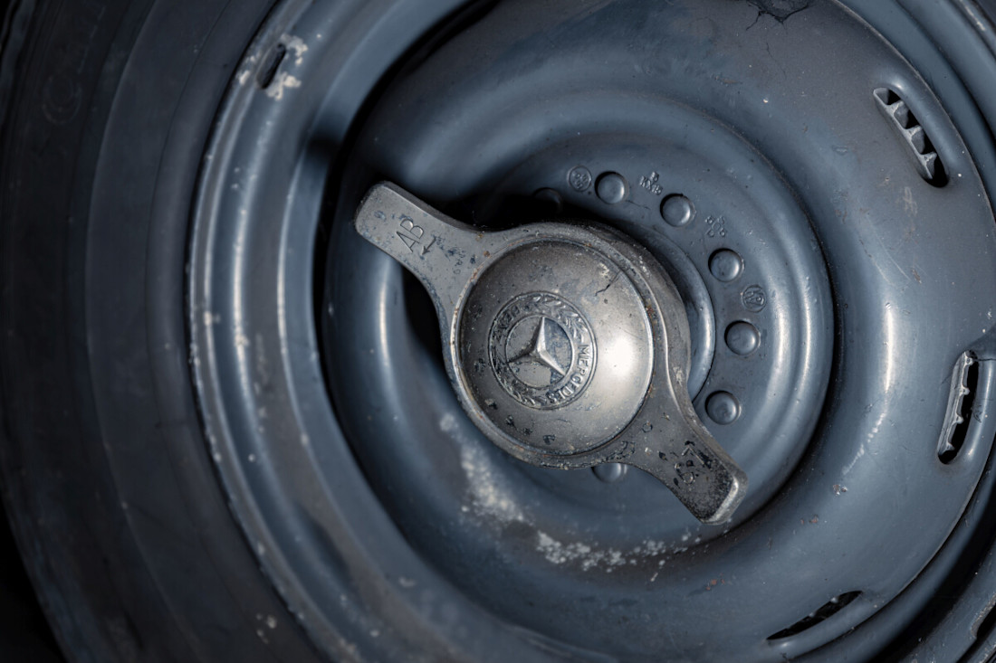 Mercedes-Benz 300SL Gullwing 44.jpg