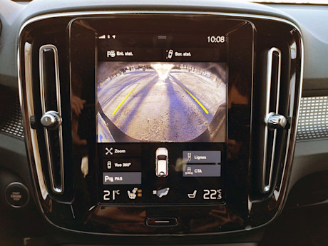 Volvo XC40 2020 : essai routier Body Image
