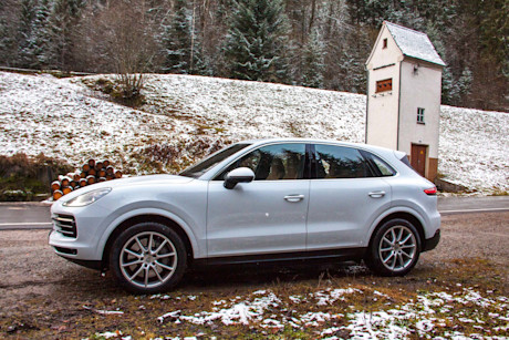 Editorial 2019 porsche cayenne e hybrid 02 lw