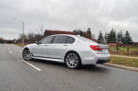 Editorial 2019 bmw 740le 06 mb