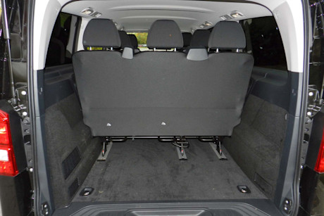 Editorial 2016 mercedes benz metris passenger van jb 12