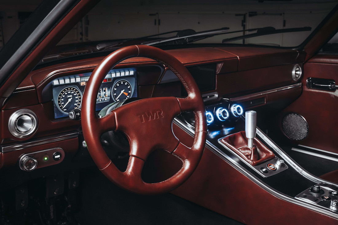 TWR-Supercat-2025-jaguar-xjs-restomod (8).jpg