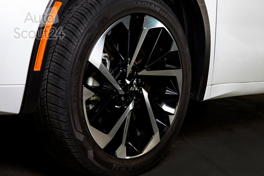 Mitsubishi-Outlander-2022-1280-4c.jpg