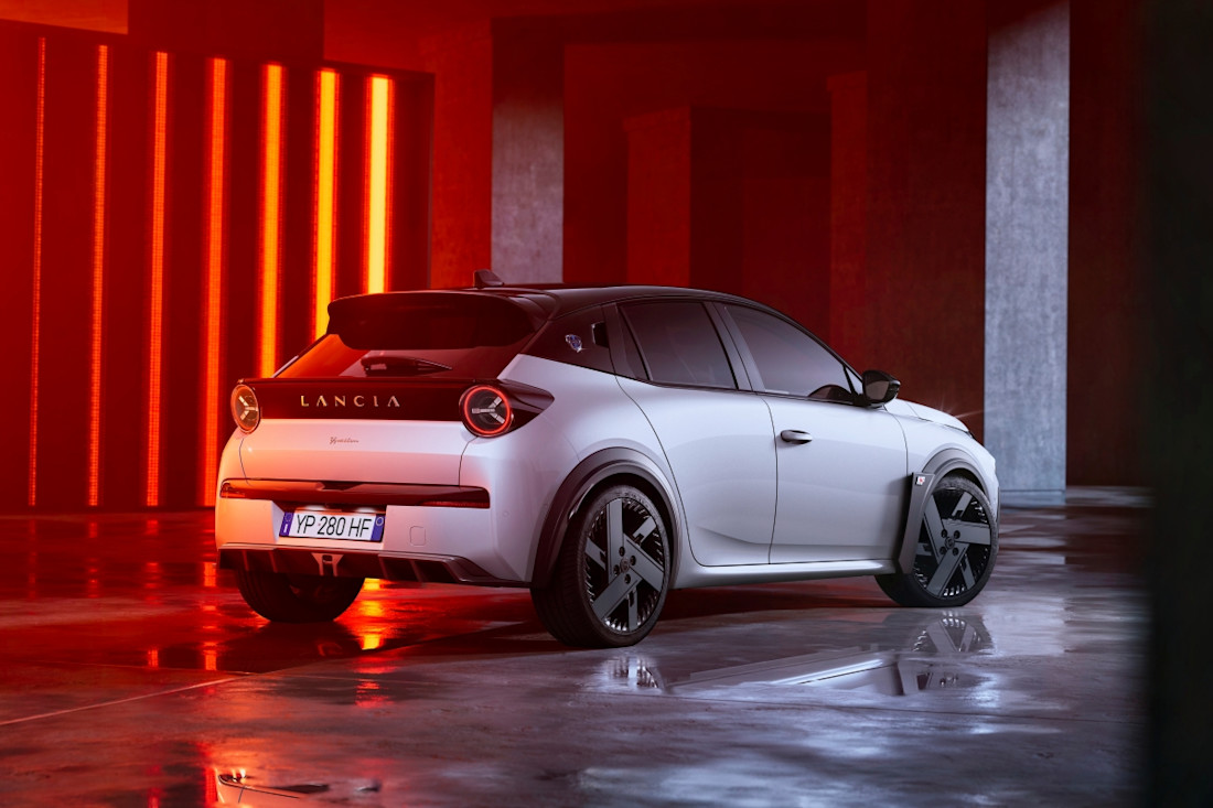 lancia-ypsilon-hf-2026 (3).jpg