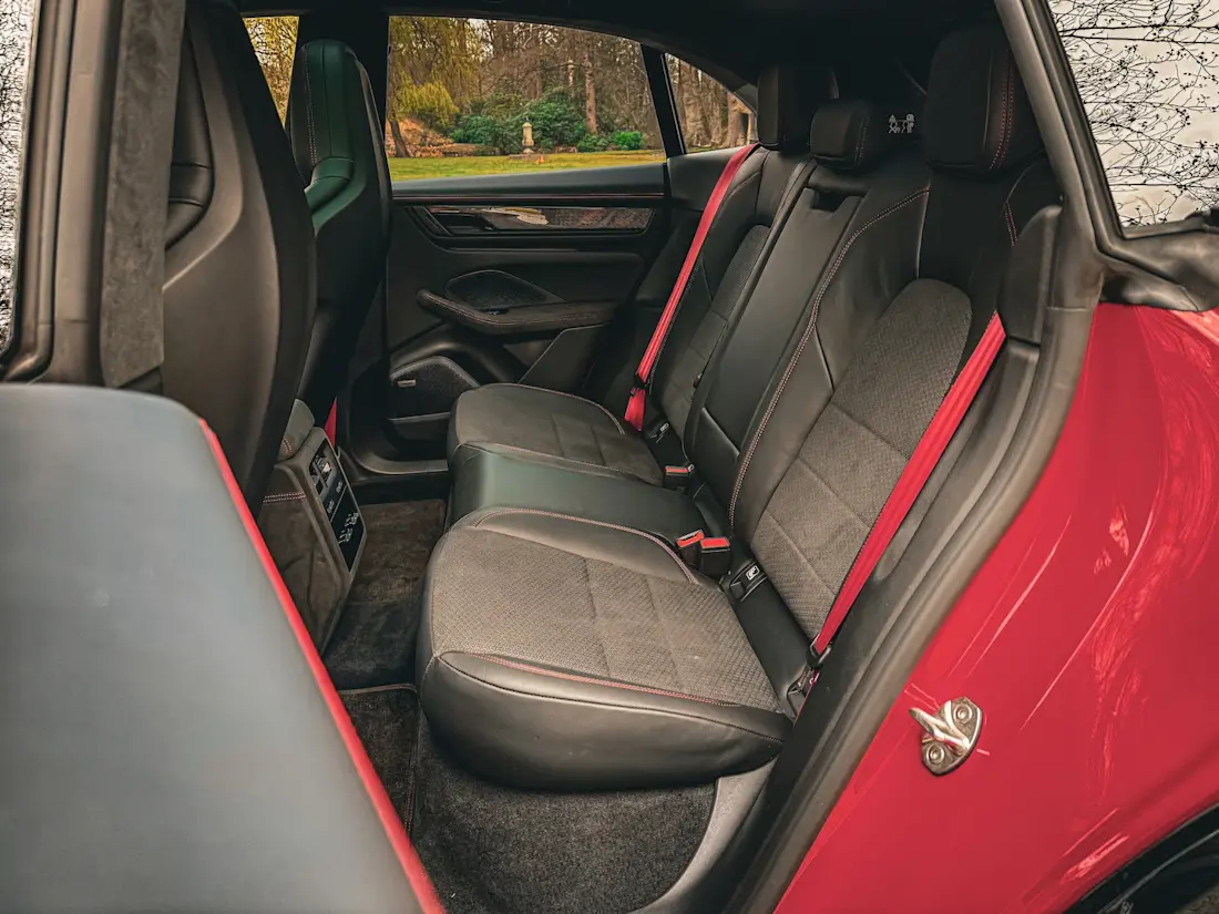 AutoScout24 Porsche Macan GTS 5
