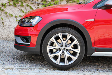 Editorial 2016 volkswagen golf alltrack jy 27