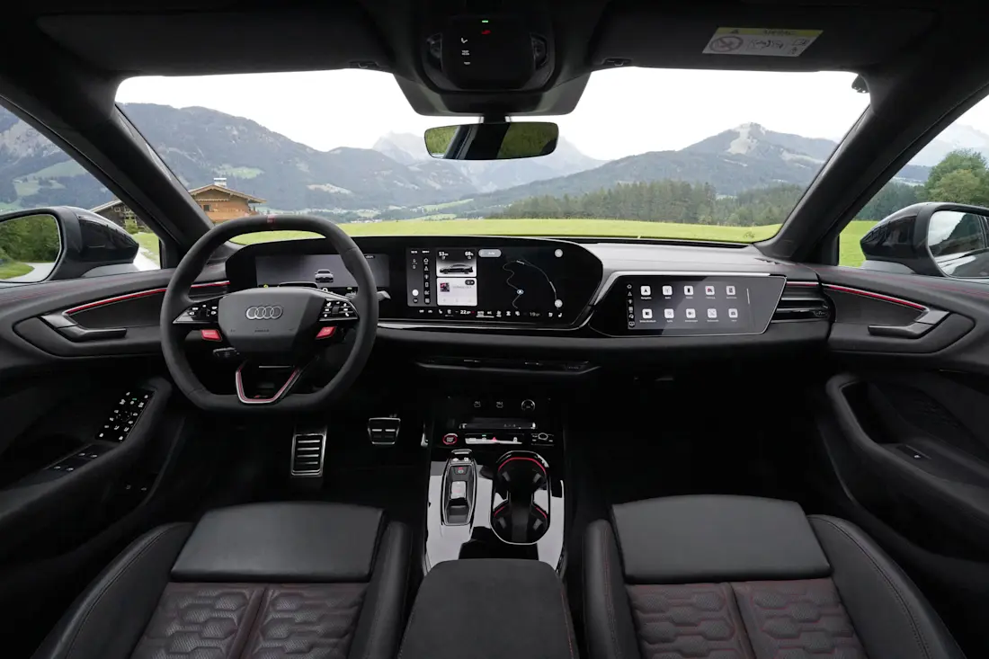 7 audi-rs-5-limousine-2026-cockpit