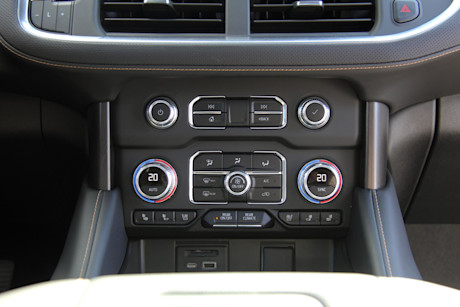 Editorial 2021 gmc yukon at4 08 dw