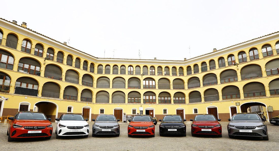 NUEVO CORSA1.jpg