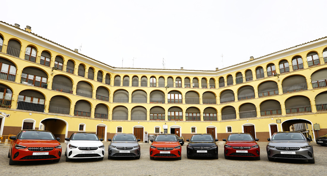 NUEVO CORSA1.jpg