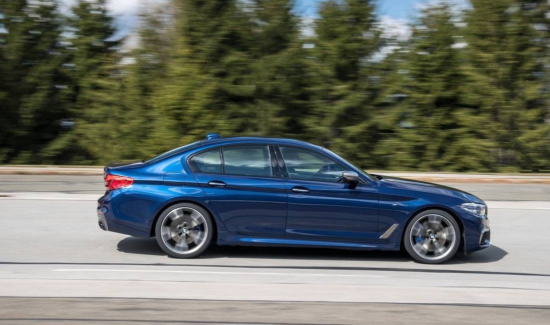 2gJyWpUTMH4zJPglvJrNJj-4dee998dc4ce824924a3c56d77e6a909-bmw-550-side-1100