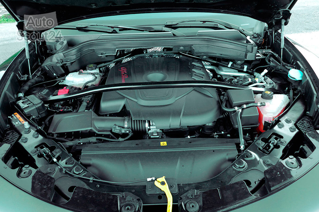 Prueba Alfa Romeo Stelvio Q4 Veloce diesel 210 CV 2020 Ruben Fidalgo (25).jpg