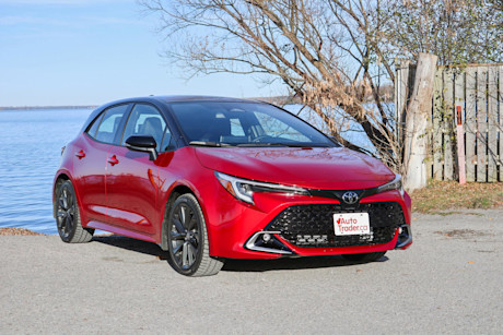 Editorial 2024 toyota corolla hatchback xse td 240115 03 jm