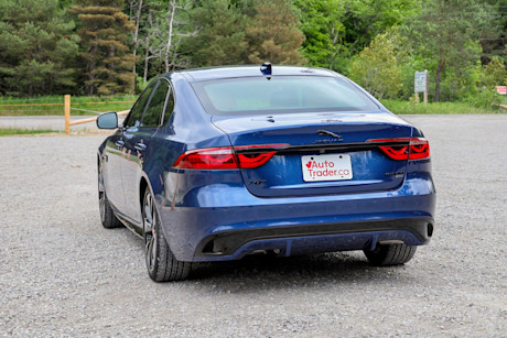 Editorial 2021 jaguar xf p300 r dynamic 10 jm