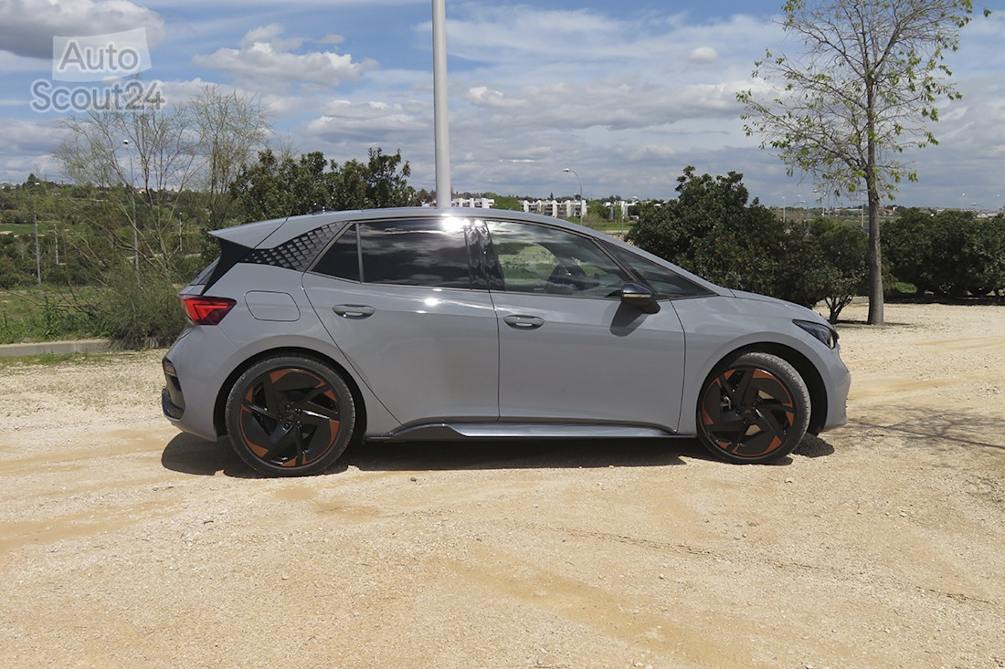 9_cupra_born.JPG