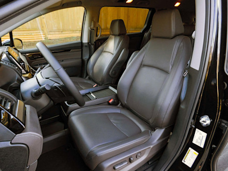 Editorial 2020 honda odyssey touring 12 sh