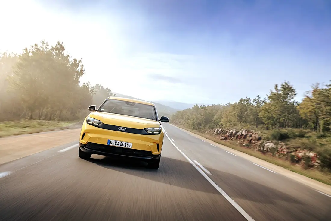 Capri Vivid Yellow Capri Vivid Yellow