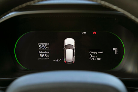 Editorial 2021 volvo xc40 recharge p8 awd 24 jw