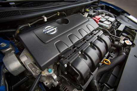 Nissan Sentra 2013 à 2019 : essai routier usagé Body Image