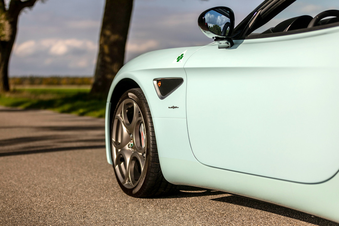 Alfa-Romeo-8C-descapotable-más-bonito (2).jpg