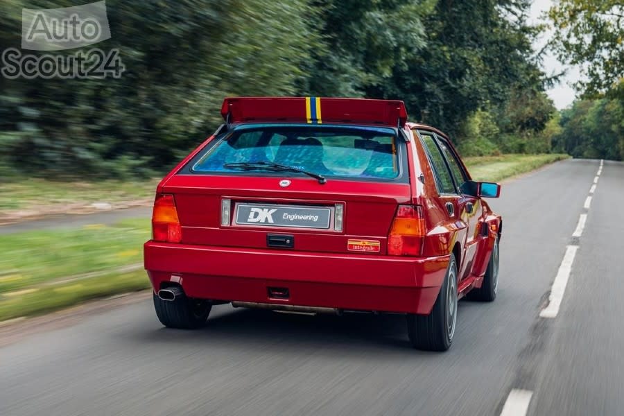 Lancia-Delta-Integrale-3.jpg