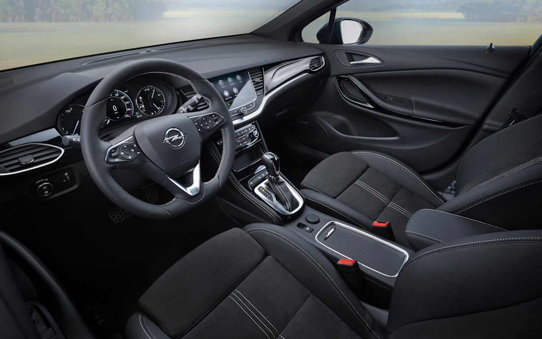 en_Opel-Astra-Interior-507811.jpg