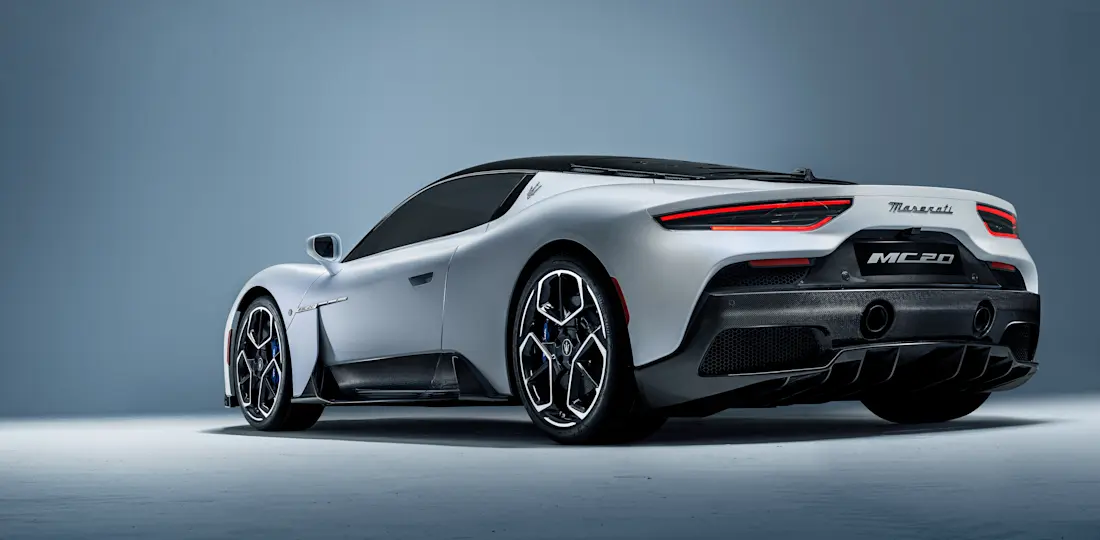 MaseratiMC20 - posteriore - laterale