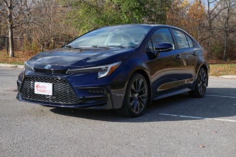 Editorial 2024 toyota corolla hybrid xse awd td 240108 03 jm