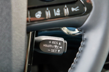 Editorial 2022 toyota prius prime upgrade 22 jm