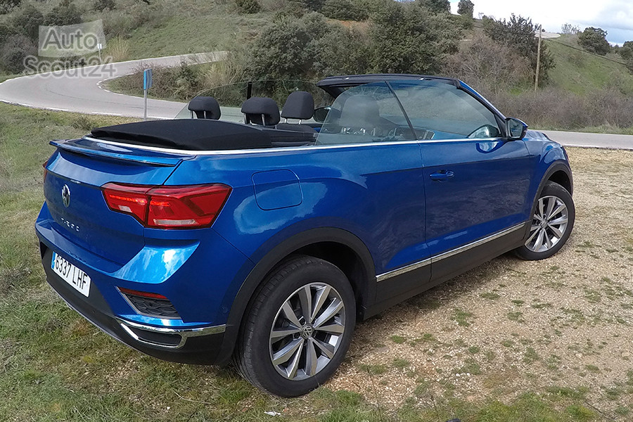 foto vw t-roc trasera 2.JPG