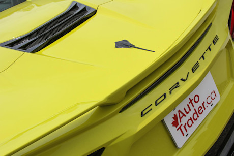 Editorial 2021 chevrolet corvette stingray 3lt convertible 23 dw