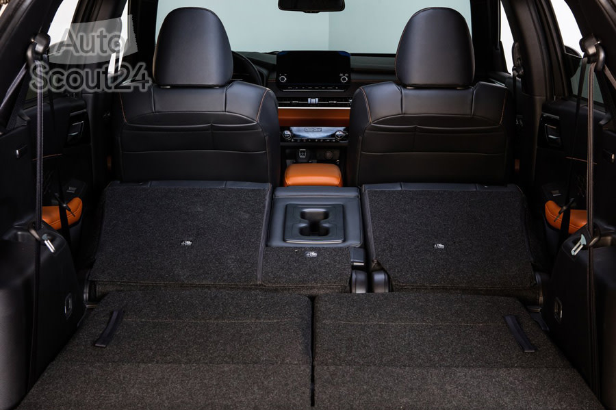 Mitsubishi-Outlander-2022-1280-47.jpg