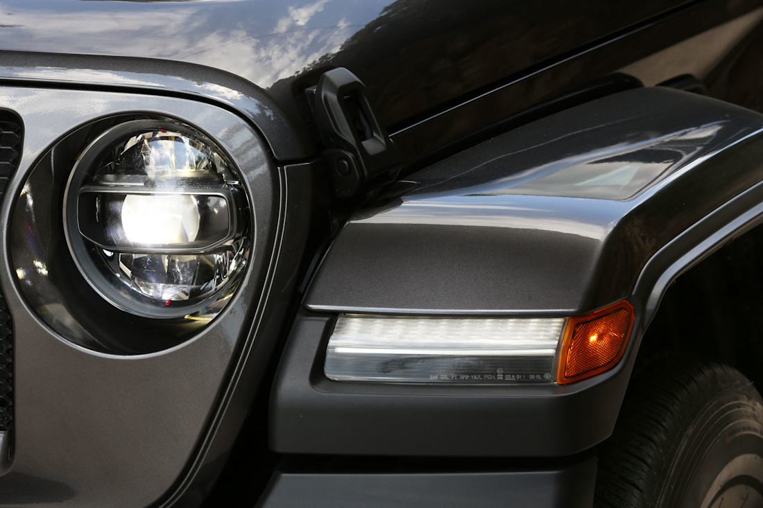 180703_Jeep_Interiors-close_up_16.jpg