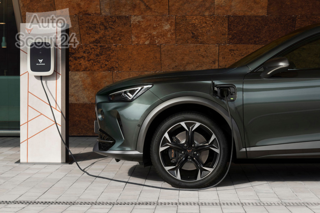 CUPRA Formentor e-HYBRID (8).jpg