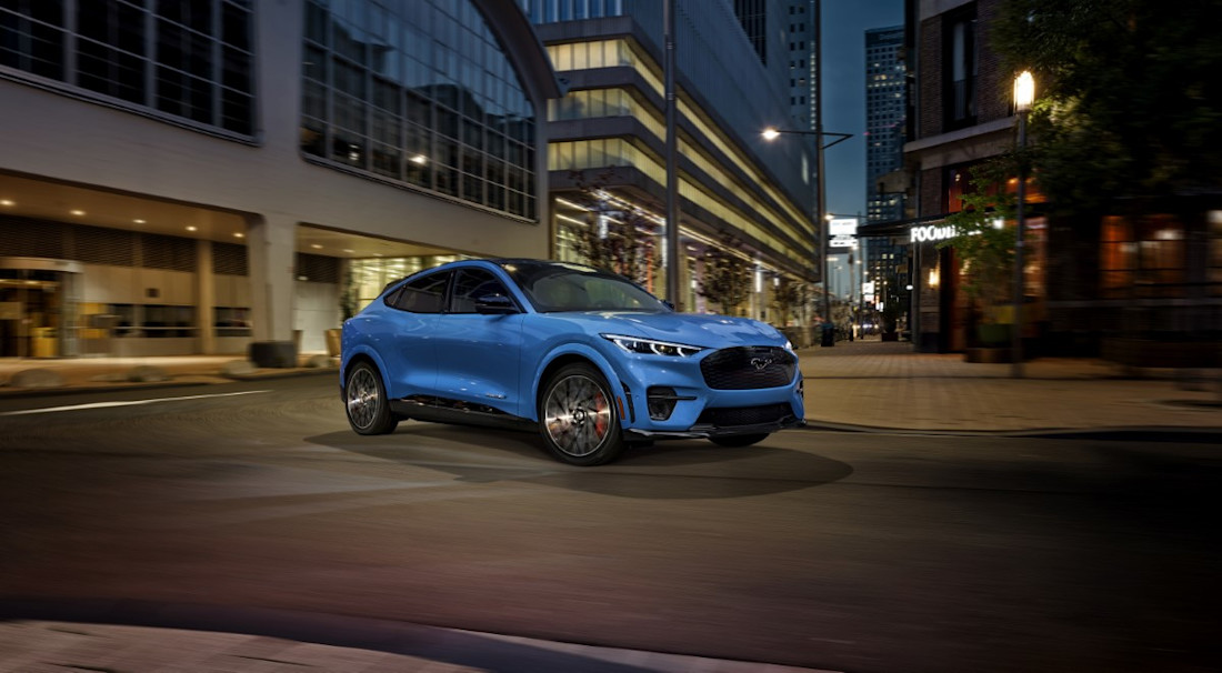 2020_ford_mach_e_gt_01_6779