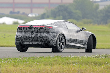 Opvolger van BMW i8 heeft een hoge kont en meer motoren dan jij denkt